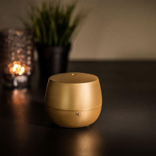 MIA Gold – Le diffuseur d’huiles essentielles élégant | Stadler Form